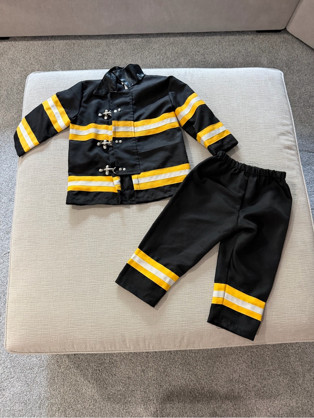 Pottery barn kid costume 3t Black and Yellow Firefighter